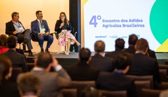CNA participa de encontro com adidos agrícolas brasileiros